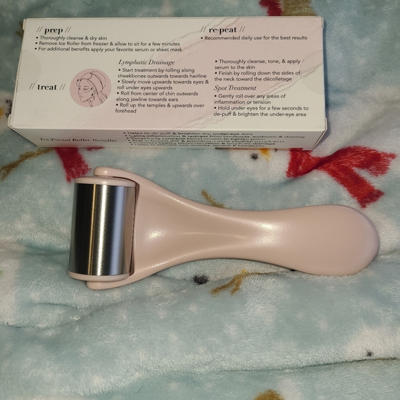 Ice Facial Roller - Picture 3 of 5